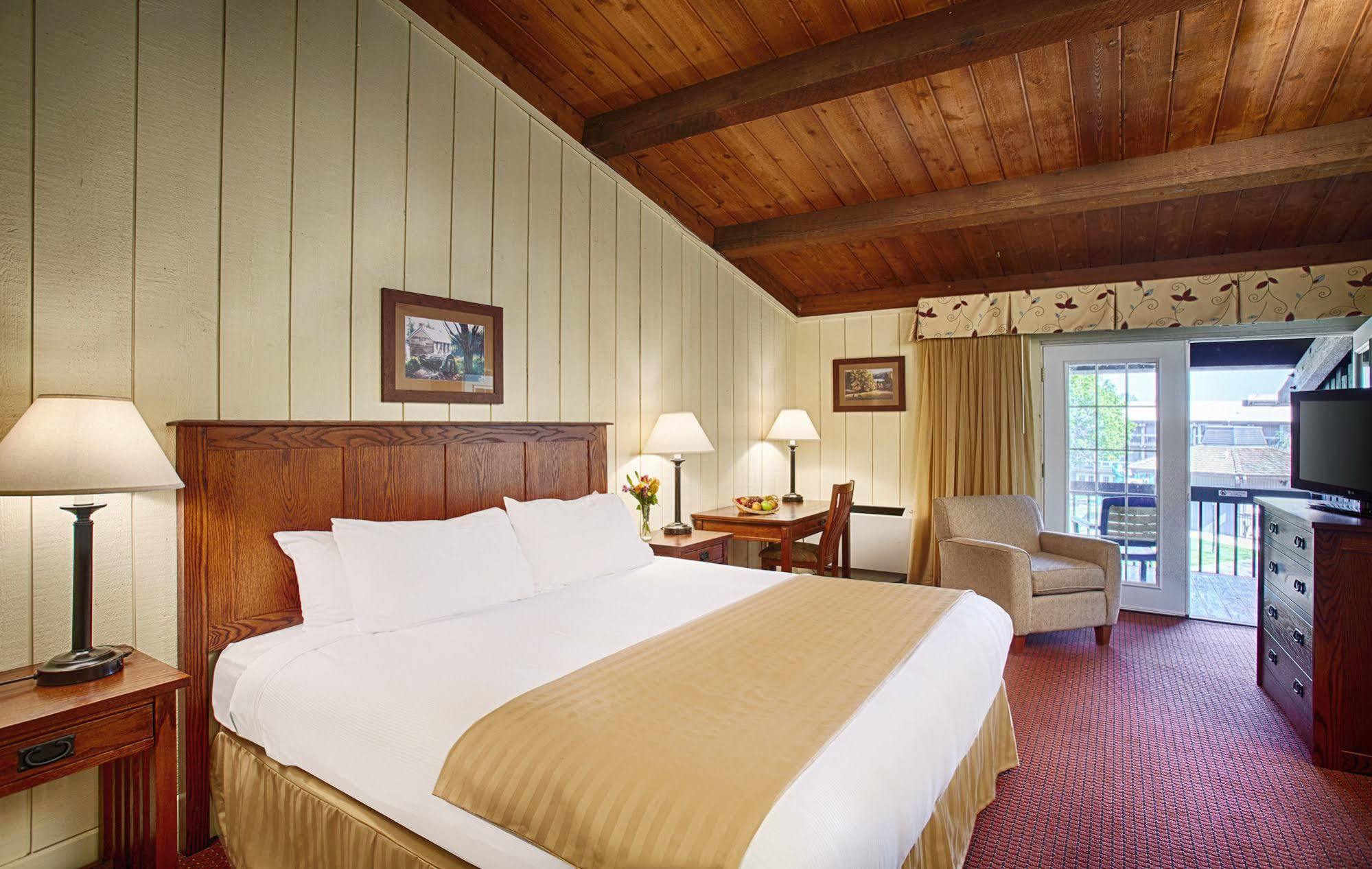 Salt Fork State Park Lodge And Conference Center Кеймбридж Екстериор снимка