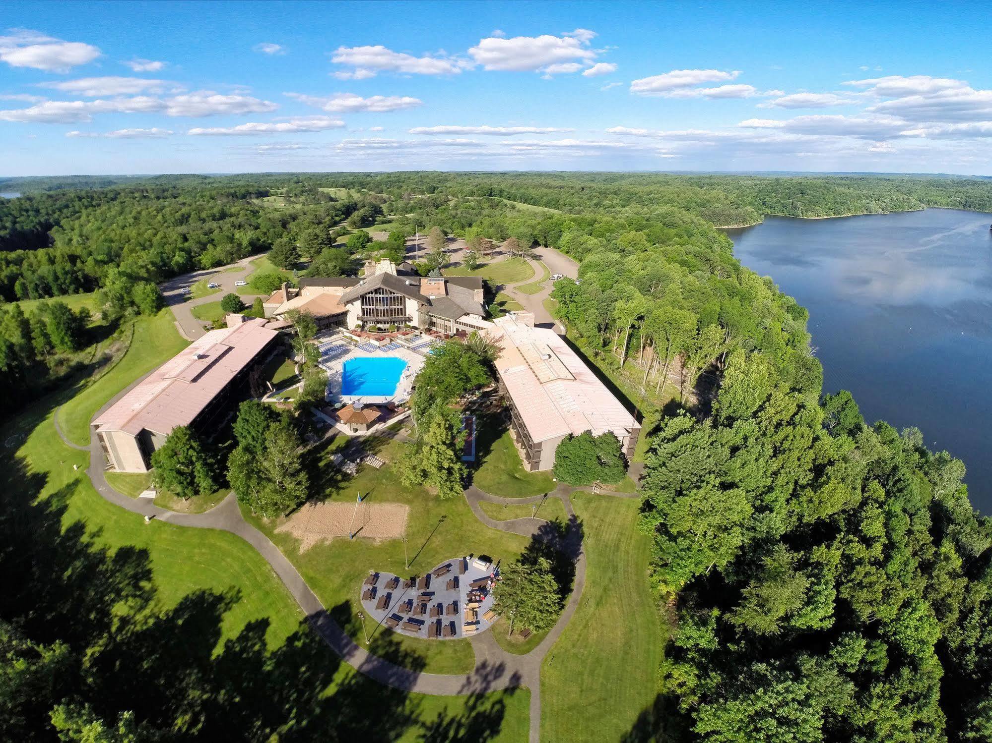 Salt Fork State Park Lodge And Conference Center Кеймбридж Екстериор снимка